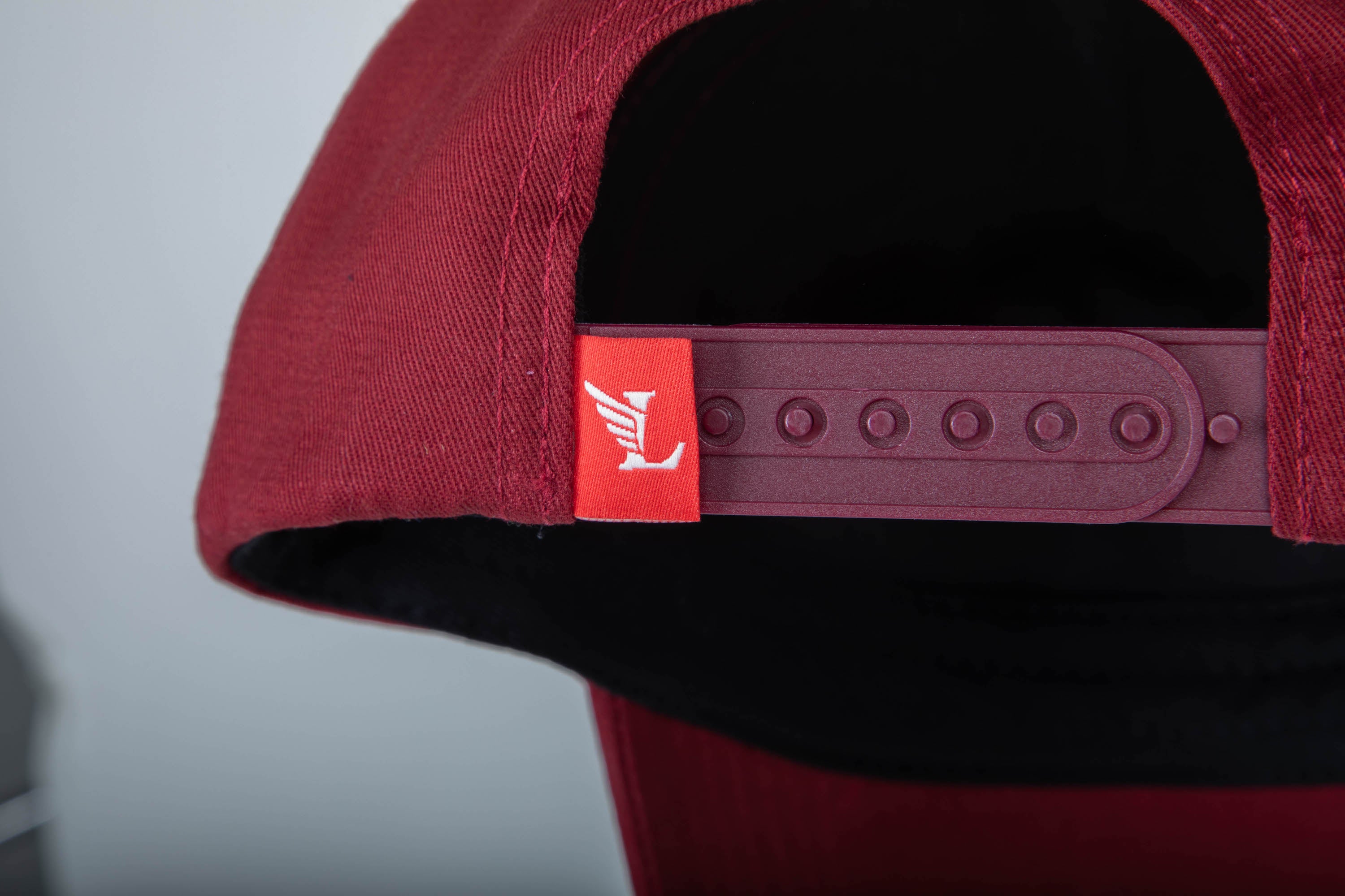 Wingin' It Snapback Maroon